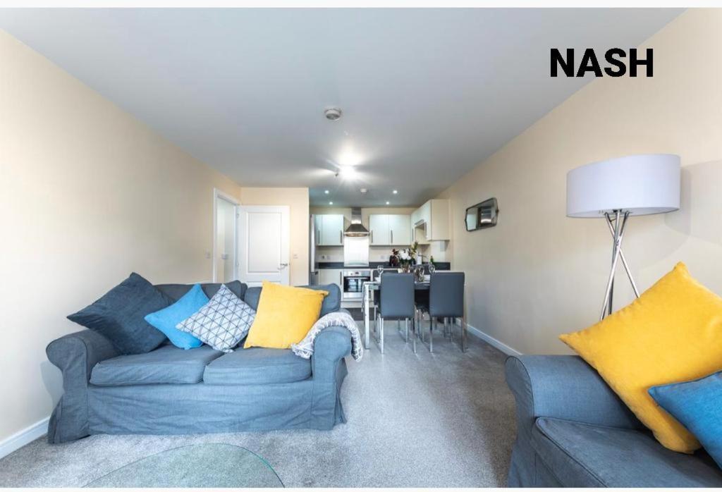 Stylish 2 Bedroom Apartment-Short Term Lets & Serviced Accomodation Reading Exterior photo